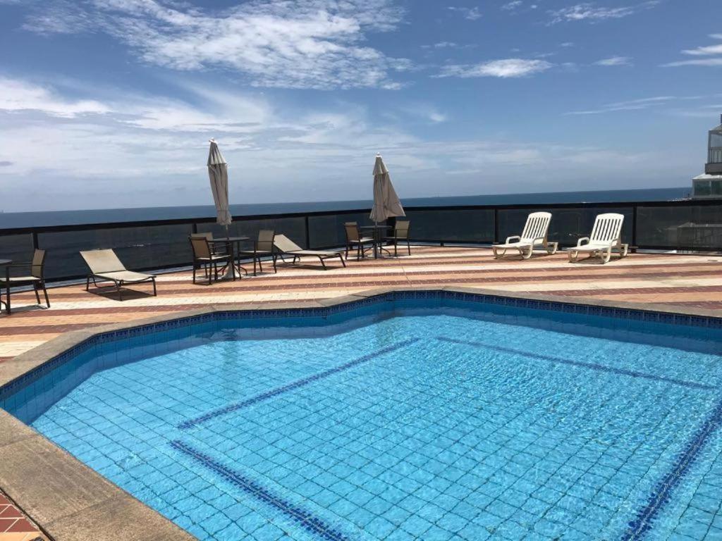 Flat Vista Mar Com Estacionamento Incluído Salvador